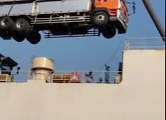 Crane Operator is Getting Fired after This Disaster