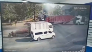 Man Successfully Ends his Life by Car. Watch