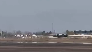 NASA plane suffers mechanical issue lands without landing gear